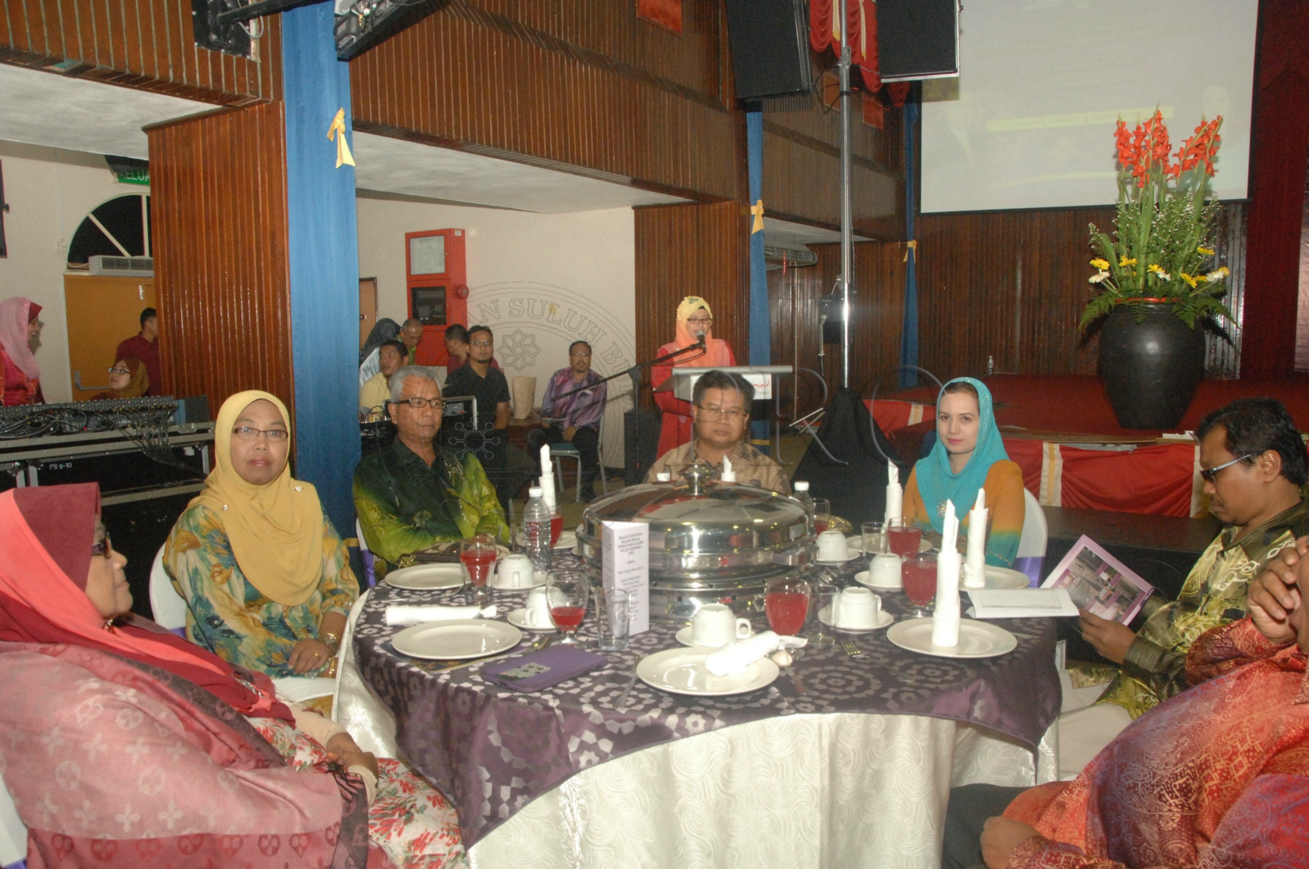 PRO 14 28 KONPEN FBA 0183 2